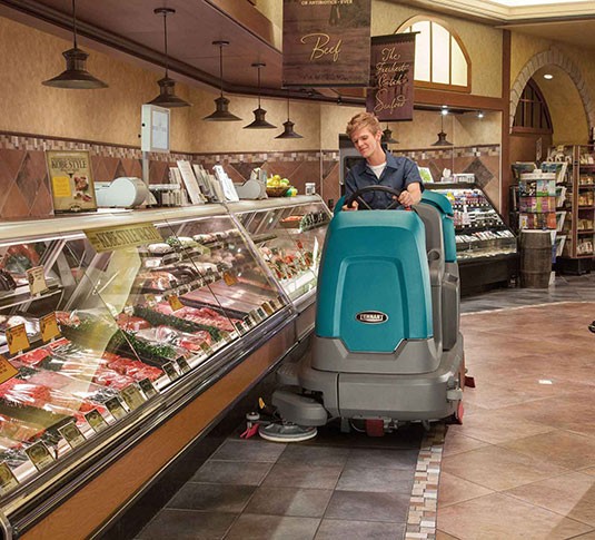 T12 Fregadora de suelo compacta de conductor sentado a batería alt 15